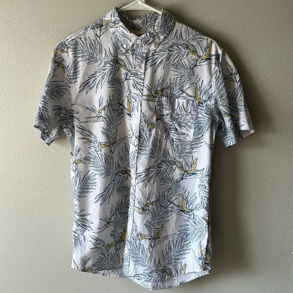Levi's Men's Leaf Print‎ Shirt - White and Yellow button up/down